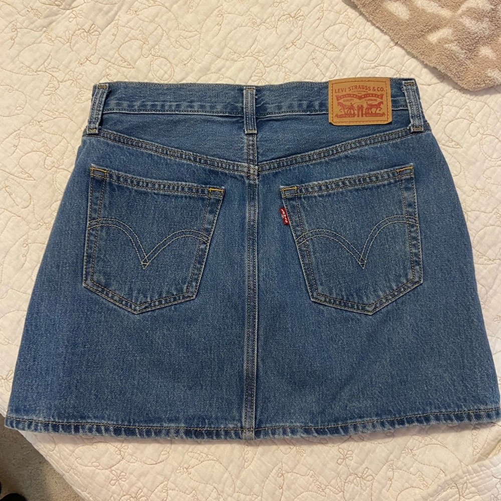 Levi’s denim icon skirt - Picture 2 of 2